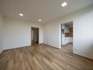 Pronájem bytu 2+1, Ostrava, Varenská, 58 m2