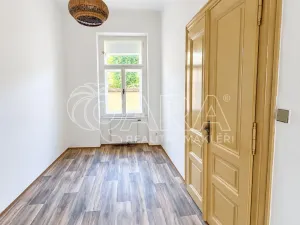 Pronájem bytu 4+1, Praha - Nové Město, Vyšehradská, 103 m2
