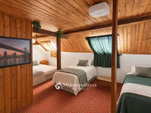 Prodej rodinného domu, Lančov, 208 m2