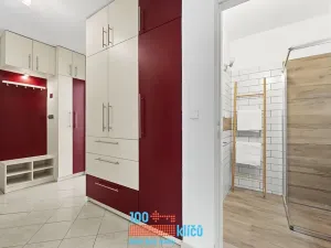 Prodej bytu 2+1, Praha - Karlín, Molákova, 63 m2