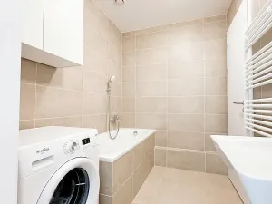 Pronájem bytu 2+kk, Praha - Holešovice, Tusarova, 58 m2