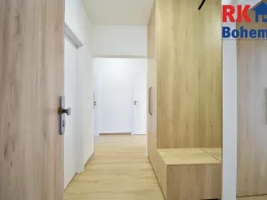 Pronájem bytu 3+1, Praha - Modřany, Mladenovova, 75 m2