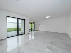 Prodej rodinného domu, Podolanka, V Ohradě, 129 m2
