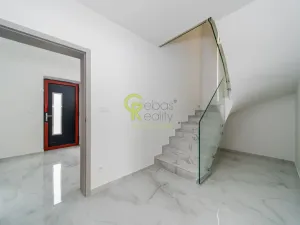 Prodej rodinného domu, Podolanka, V Ohradě, 129 m2