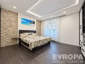 Prodej bytu 2+kk, Plzeň - Severní Předměstí, Křížkova, 76 m2