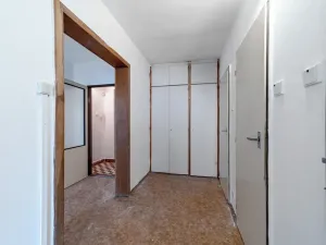 Prodej bytu 2+1, Praha - Kobylisy, Burešova, 62 m2