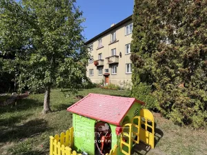 Prodej bytu 3+1, Pardubice, Sezemická, 58 m2