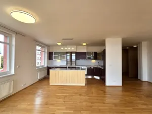Pronájem bytu 3+kk, Praha, Nad Okrouhlíkem, 125 m2