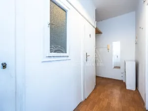 Prodej bytu 2+kk, Praha - Holešovice, U parního mlýna, 46 m2