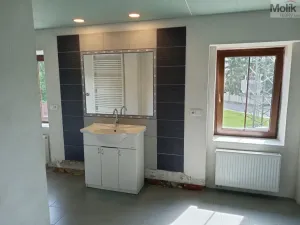 Prodej rodinného domu, Lužice, 233 m2