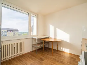 Prodej bytu 2+1, Milovice - Mladá, Průběžná, 65 m2
