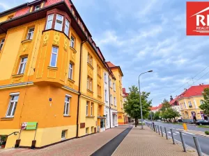 Pronájem obchodního prostoru, Mariánské Lázně, Hlavní třída, 60 m2