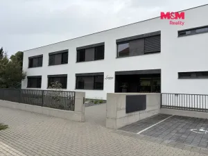 Pronájem obchodního prostoru, Pardubice - Zelené Předměstí, Jiráskova, 12 m2