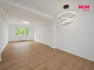 Prodej bytu 4+1, Pardubice, Palackého třída, 91 m2