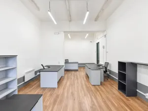 Prodej výrobních prostor, Praha - Horní Počernice, Komárovská, 210 m2