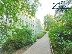 Pronájem bytu 2+kk, Králův Dvůr, Nad Stadionem, 39 m2