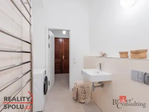 Prodej bytu 2+kk, Praha - Nusle, Jaromírova, 47 m2