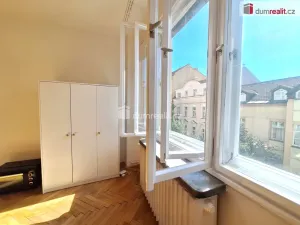 Pronájem bytu 1+kk, Praha - Vinohrady, Jana Masaryka, 26 m2