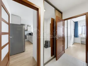 Prodej bytu 2+kk, Chýně, Uherova, 53 m2