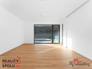 Pronájem bytu 4+kk, Hradec Králové - Nový Hradec Králové, Buková, 149 m2