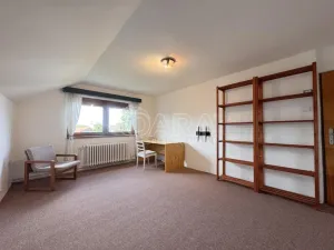 Pronájem bytu 2+1, Praha - Suchdol, Staročeská, 58 m2