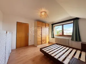 Pronájem bytu 2+1, Praha - Suchdol, Staročeská, 58 m2