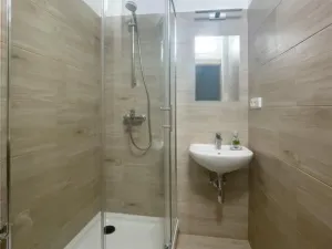Pronájem bytu 3+1, Pardubice - Bílé Předměstí, Na Drážce, 65 m2
