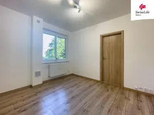 Pronájem bytu 3+1, Pardubice - Bílé Předměstí, Na Drážce, 65 m2