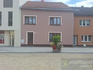 Prodej rodinného domu, Rousínov, Sušilovo náměstí, 175 m2