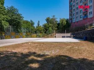 Prodej komerčního pozemku, Ústí nad Labem, Žukovova, 1706 m2