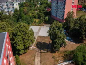 Prodej komerčního pozemku, Ústí nad Labem, Žukovova, 1706 m2