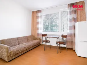Pronájem bytu 1+1, Děčín - Děčín III-Staré Město, Jezdecká, 36 m2