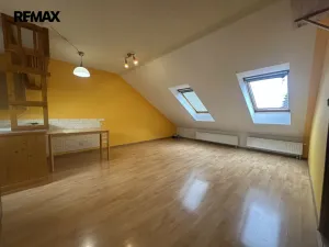 Pronájem bytu 2+kk, Třebíč - Horka-Domky, Zahradníčkova, 49 m2