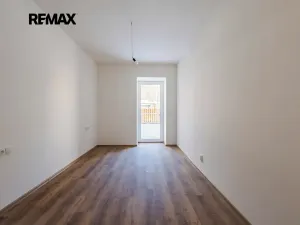 Prodej bytu 2+kk, Svoboda nad Úpou, Nádražní, 56 m2