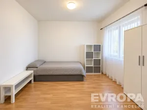 Prodej bytu 2+kk, Břeclav, třída 1. máje, 48 m2
