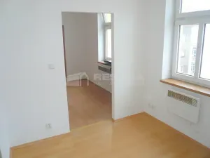 Pronájem bytu 2+1, Praha - Břevnov, Šlikova, 50 m2