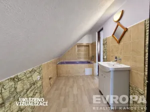 Prodej rodinného domu, Kraslice, Tovární, 240 m2