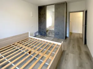 Pronájem rodinného domu, Praha, Žilovská, 176 m2