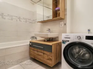 Pronájem bytu 3+1, Praha - Strašnice, Nad Primaskou, 70 m2