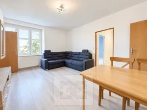 Pronájem bytu 3+1, Praha - Střešovice, Na Malovance, 52 m2