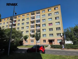 Prodej bytu 2+1, Karlovy Vary, Brigádníků, 54 m2