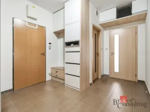 Pronájem bytu 3+kk, Praha - Dolní Měcholupy, Kryšpínova, 79 m2
