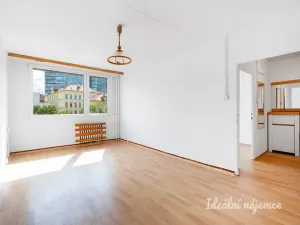 Pronájem bytu 2+kk, Praha, Ohradní, 42 m2