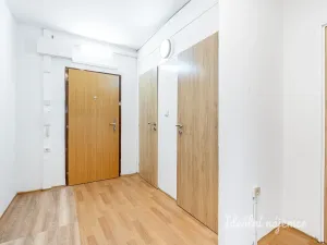 Pronájem bytu 2+kk, Praha - Michle, Ohradní, 42 m2