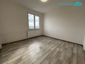 Prodej bytu 3+1, Plzeň, Břeclavská, 75 m2