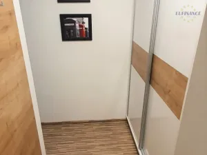 Pronájem bytu 2+kk, Mělník, Sportovní, 42 m2