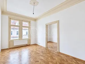 Pronájem bytu 2+1, Praha - Staré Město, Kaprova, 84 m2