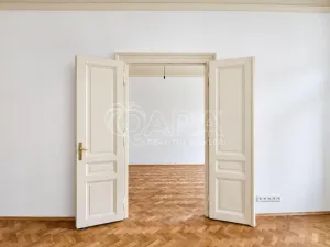 Pronájem bytu 2+1, Praha - Staré Město, Kaprova, 84 m2