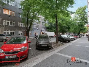 Prodej bytu 2+1, Praha - Bubeneč, V. P. Čkalova, 51 m2