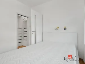 Prodej bytu 2+1, Praha - Bubeneč, V. P. Čkalova, 51 m2